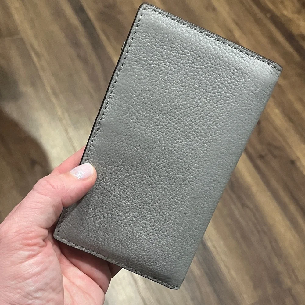 Kate Spade New York Jackson Small Slim Bifold Gray Leather Wallet